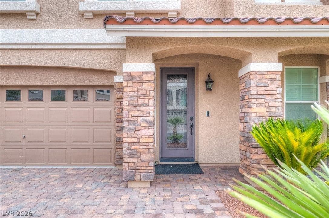 8194 Duncan Peak Court photo 4