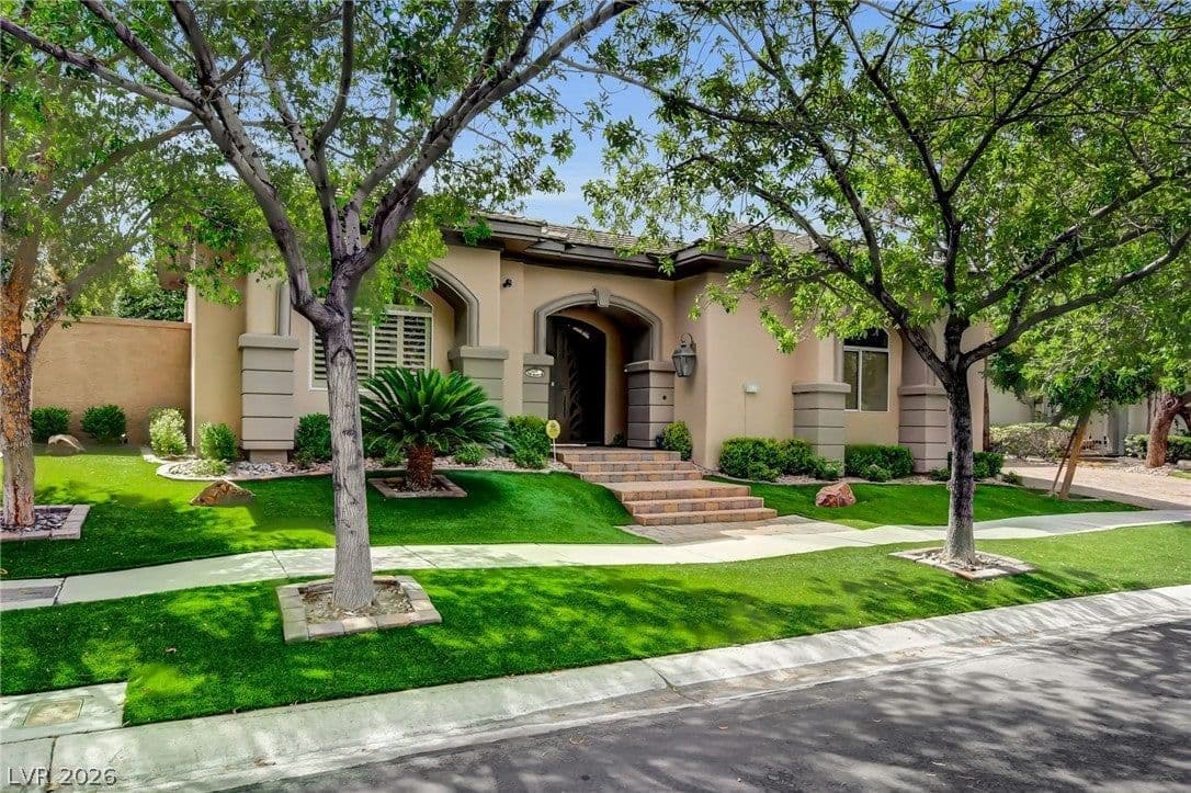 805 Ville Franche Street photo 3