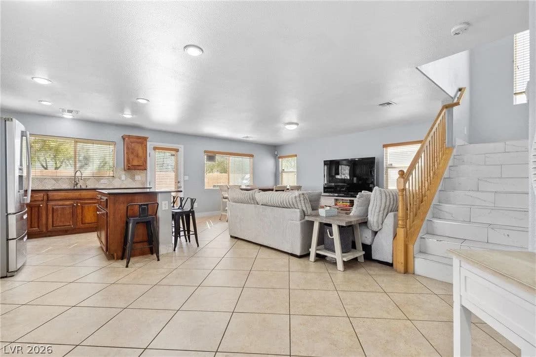 5634 African Lilly Court photo 4