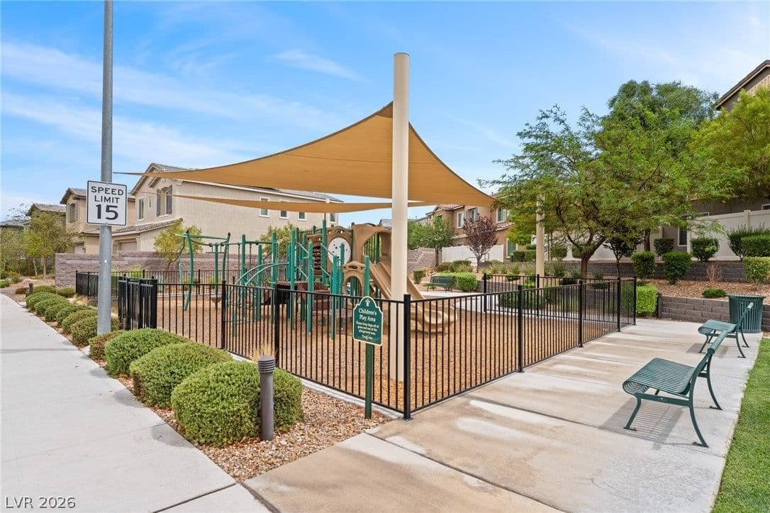 1367 Ossa Street photo 2