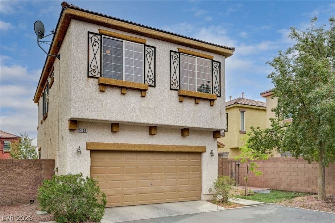 5109 Silent Valley Avenue photo 2