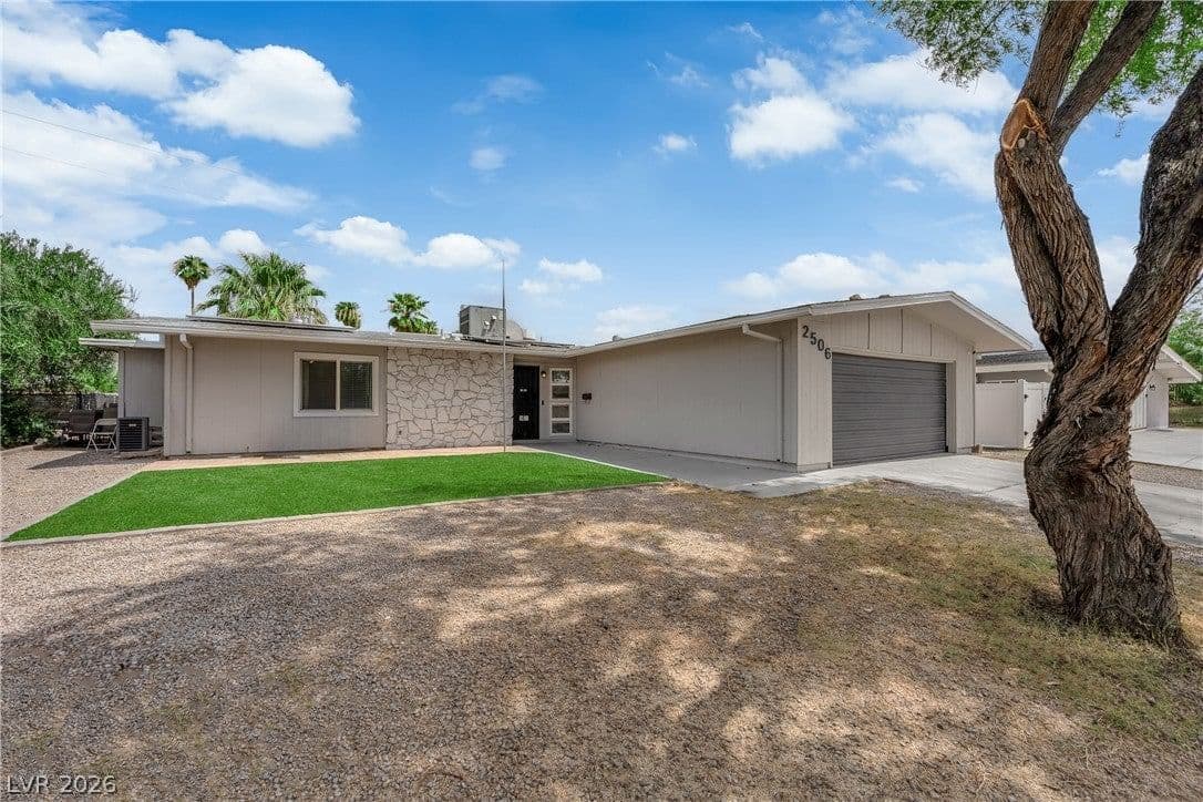 2506 Winterwood Boulevard photo 3