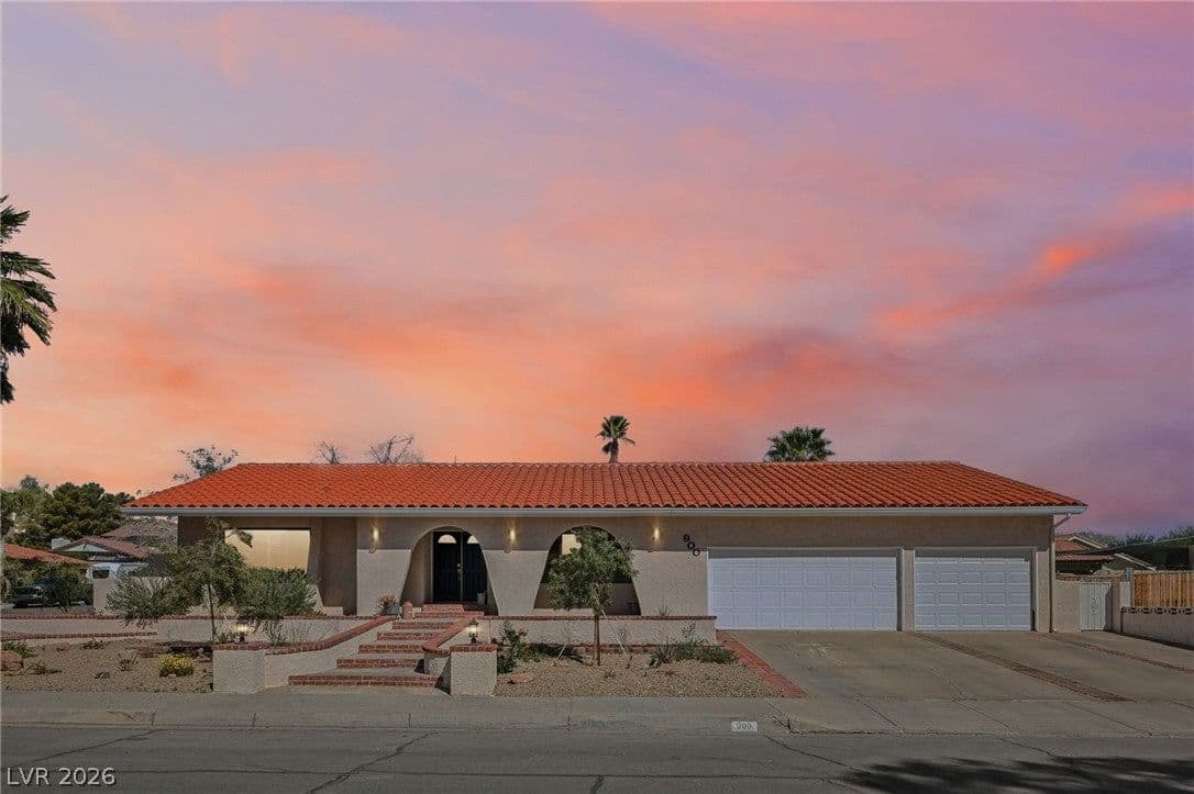 900 Fairway Drive