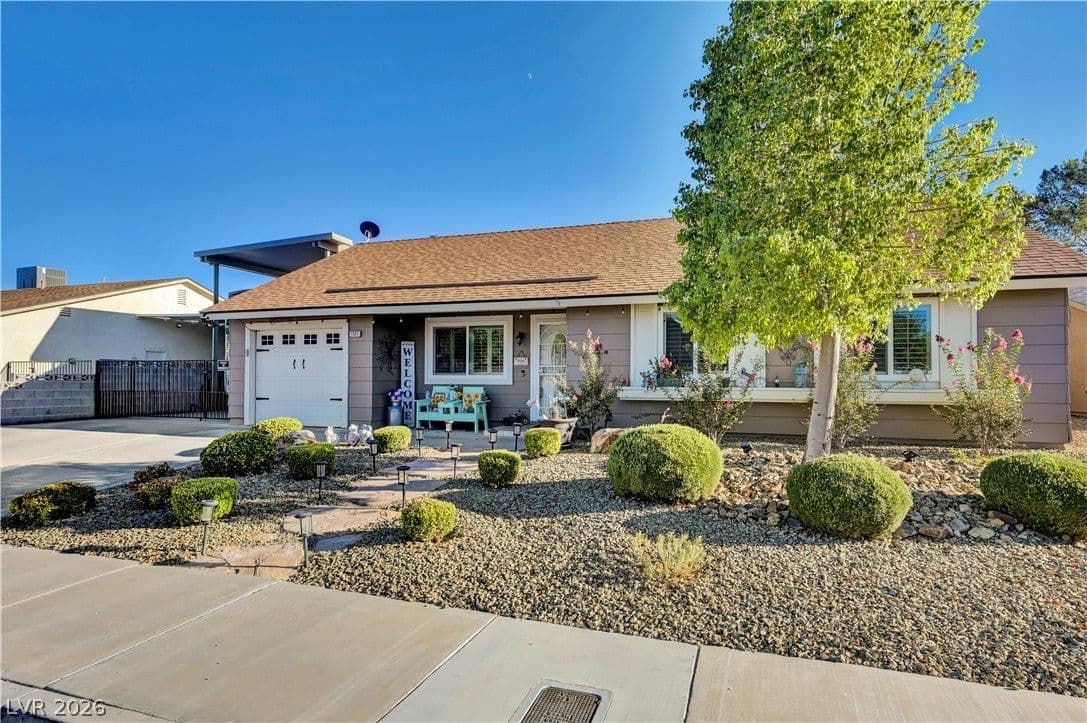 1522 Della Court photo 4