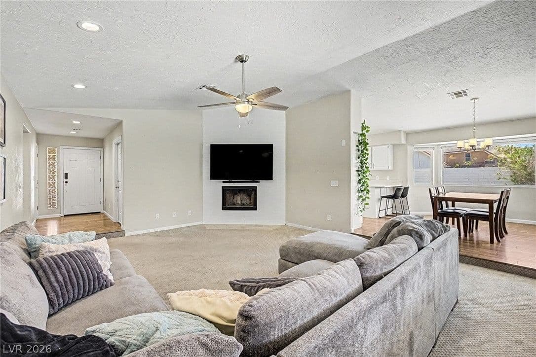 1101 Byorick Way photo 5
