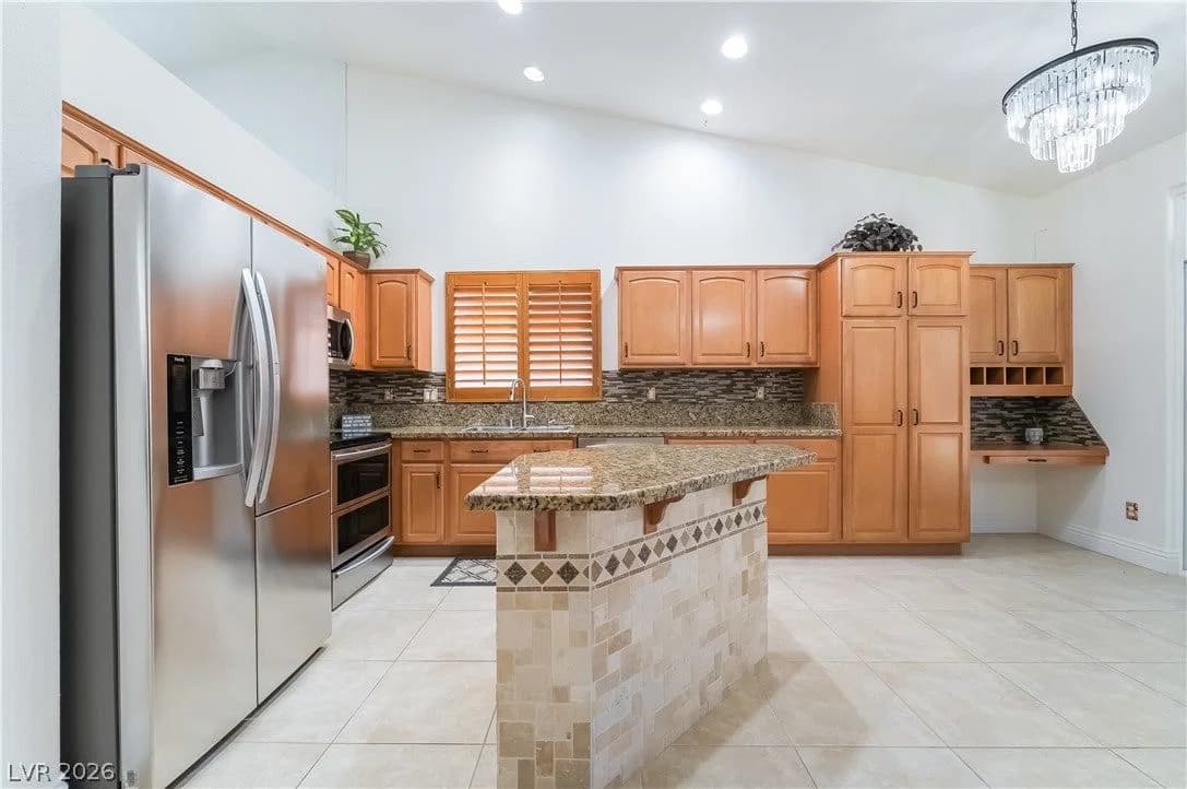 5791 Magini Avenue photo 4