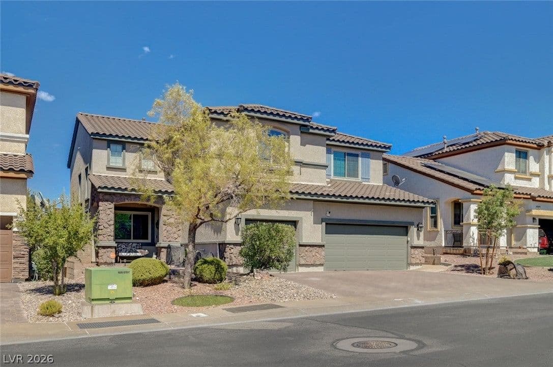 260 Jessica Grove Street photo 2