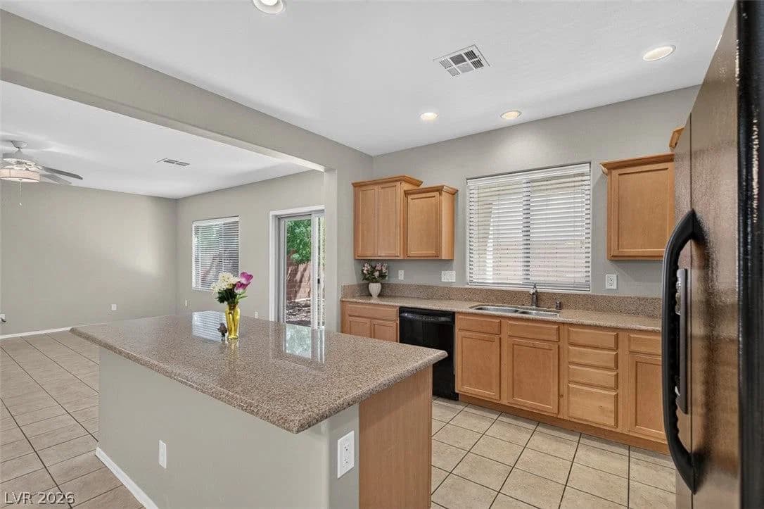 10721 Arusha Avenue photo 2