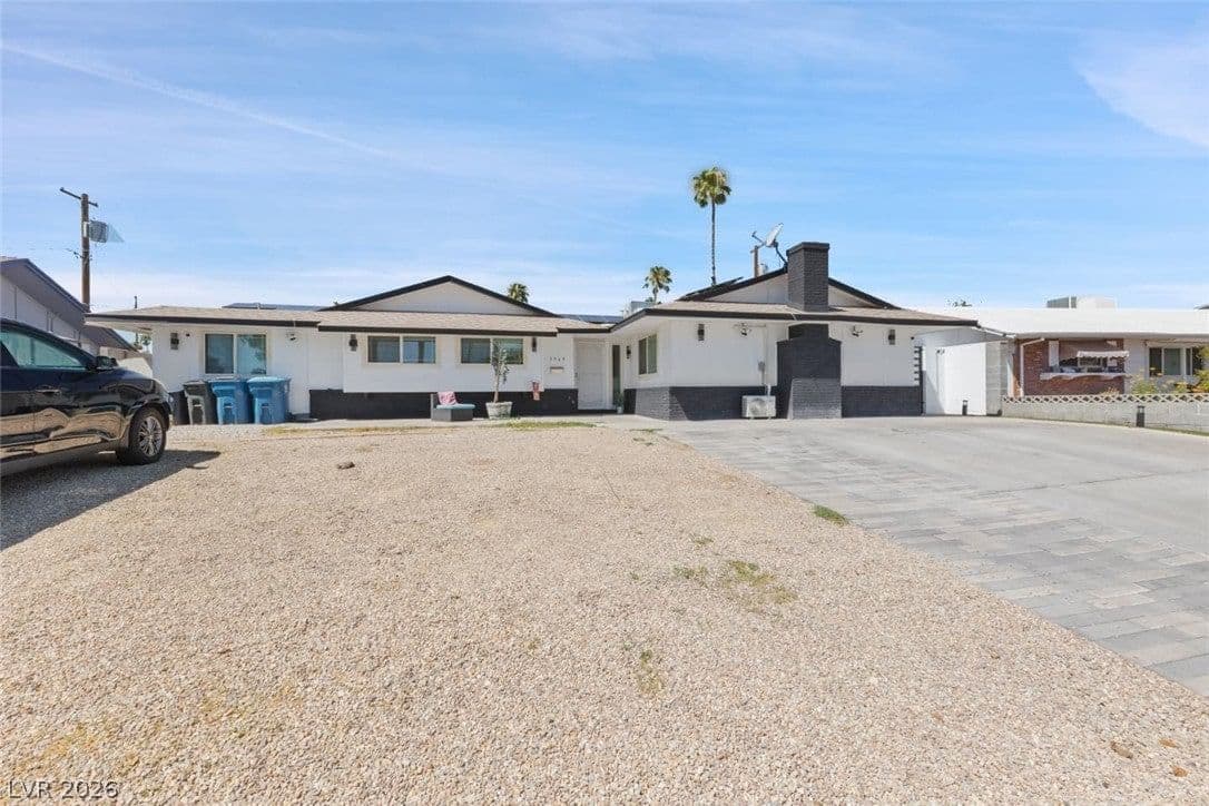 3969 Sorrento Way photo 2