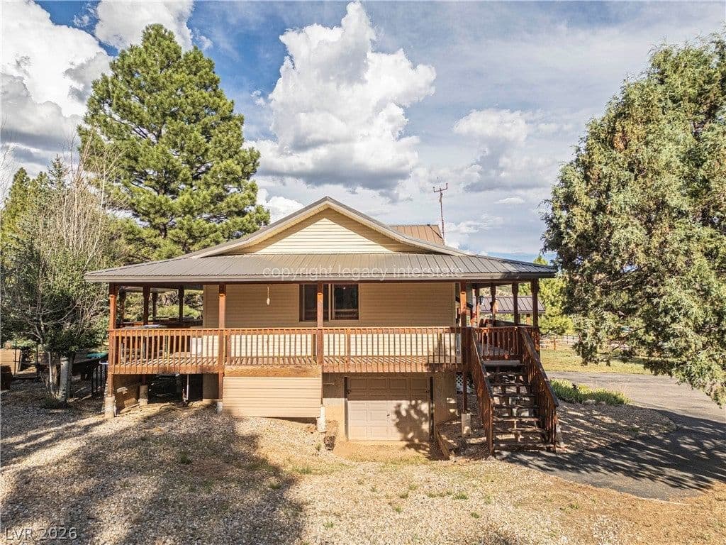 651 Aspen Meadow Drive photo 2