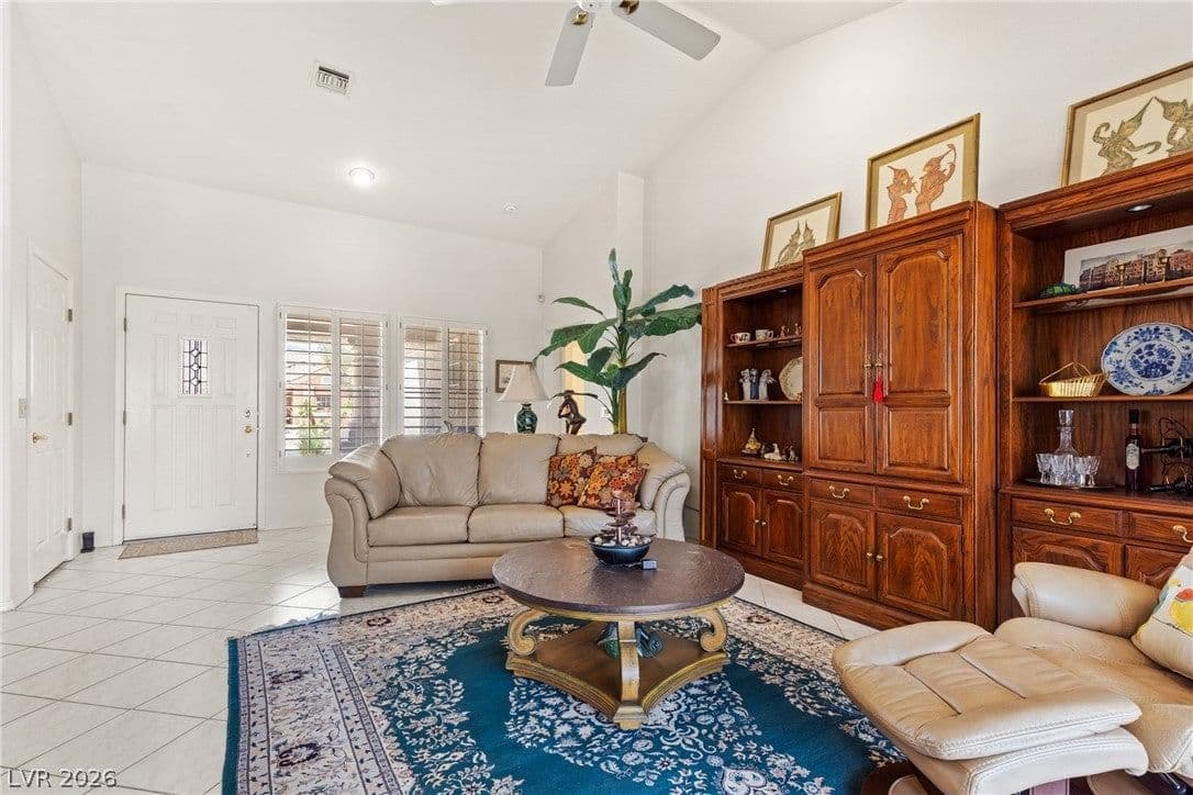2924 Lotus Hill Drive photo 3