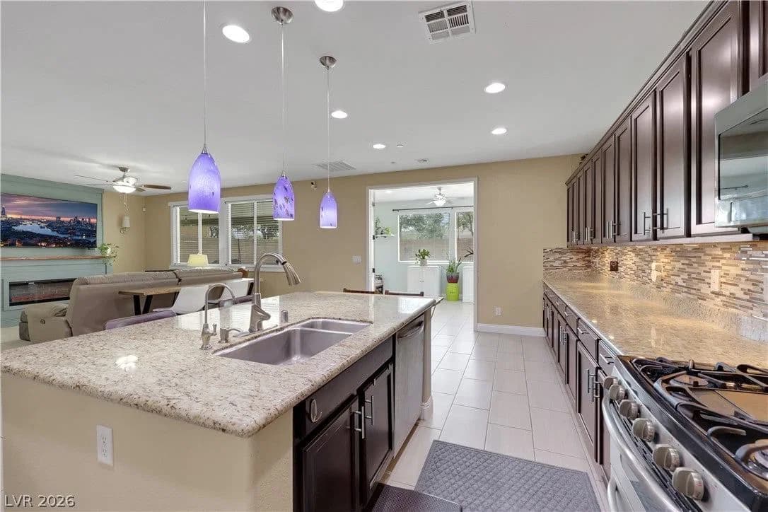 3785 Toscanella Avenue photo 5