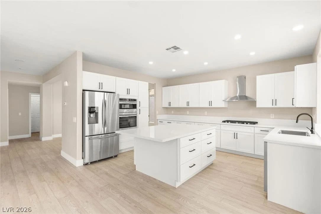 1870 Desert Forest Way photo 2