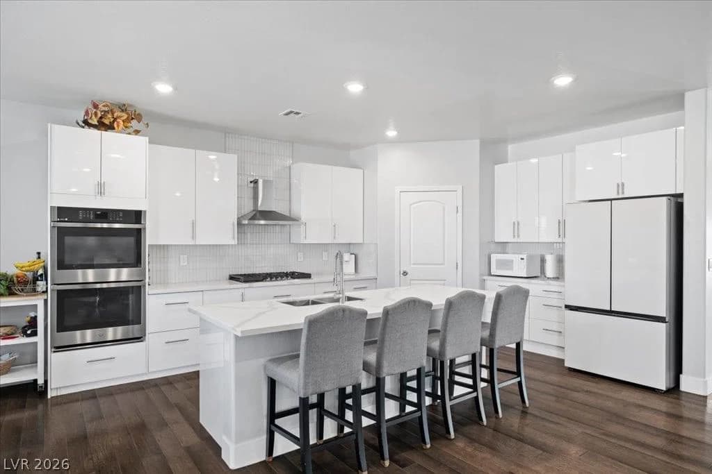 2610 Banyon Street photo 4