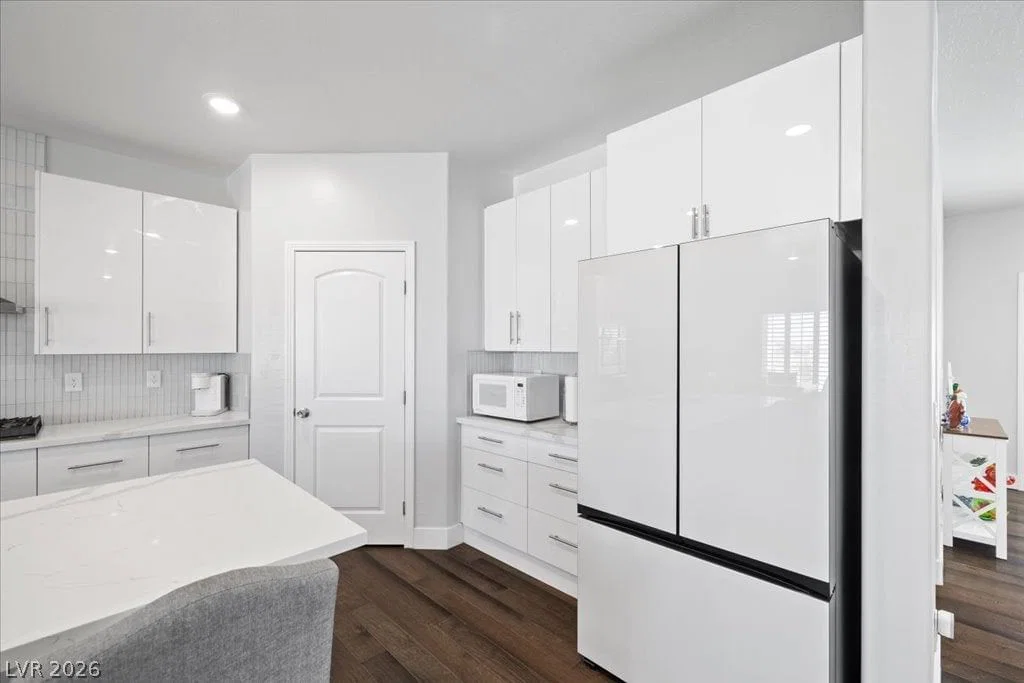 2610 Banyon Street photo 3