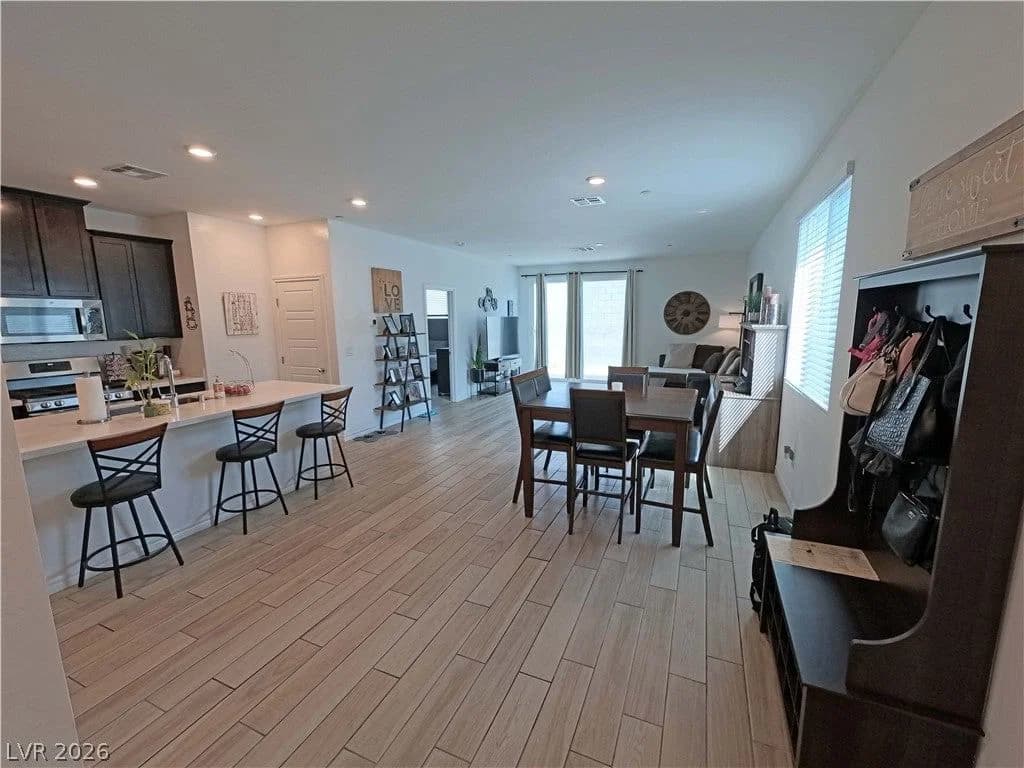 9476 White Fir Grove Court photo 3