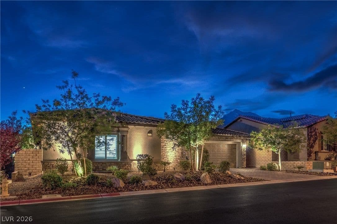 12139 Castilla Rain Avenue photo 5