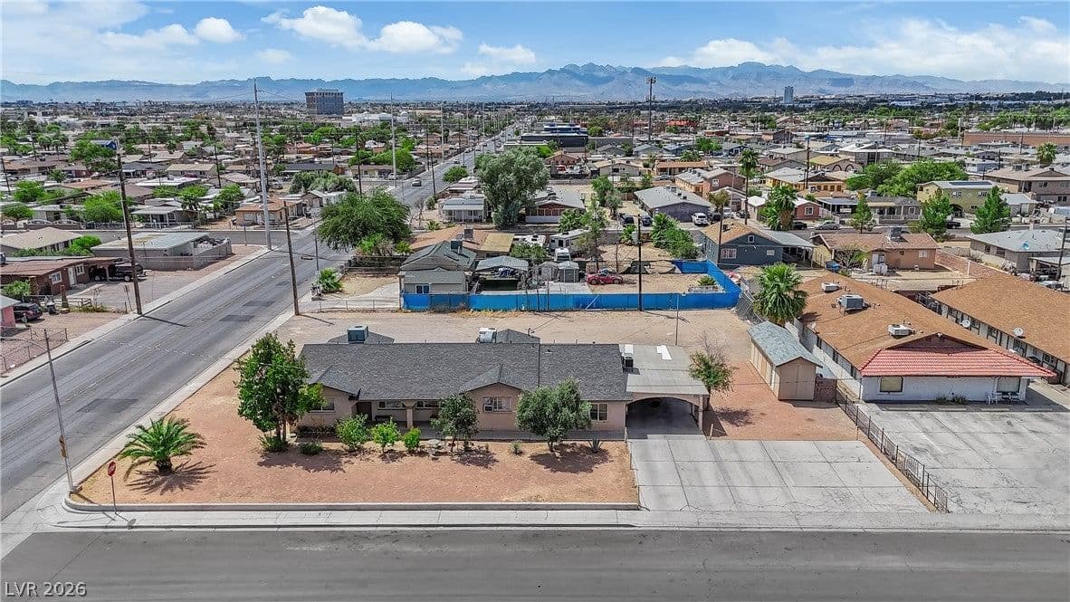 2401 Ellis Street