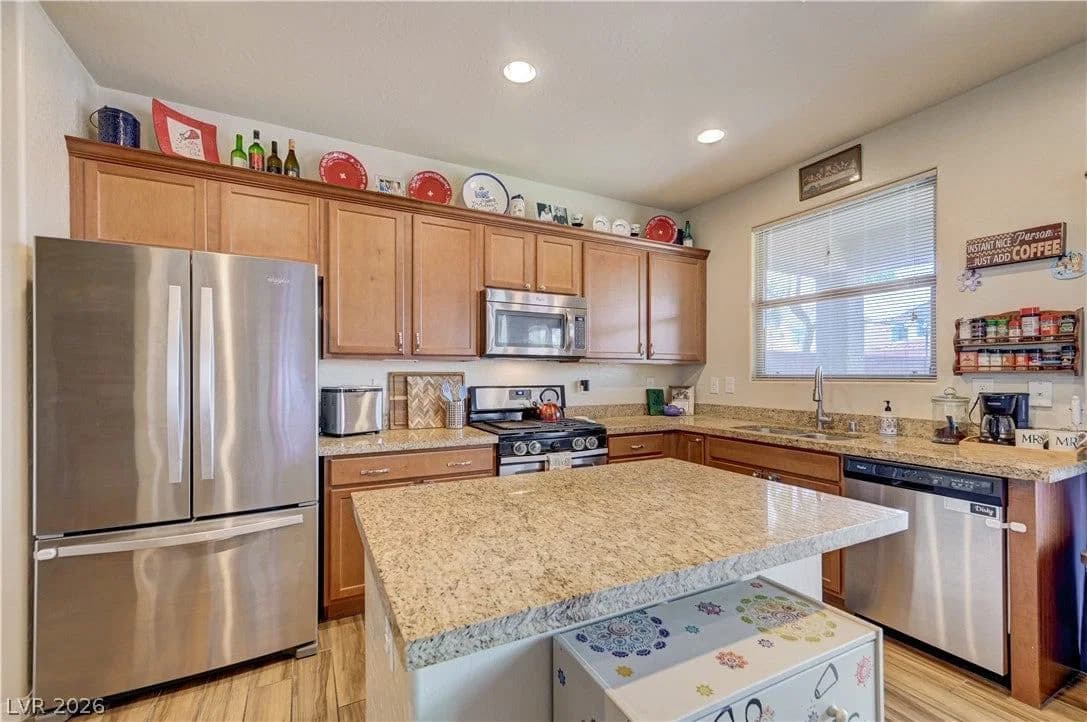 9856 Corliss Court photo 4