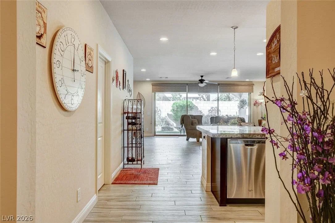 9730 Ponderosa Skye Court photo 5