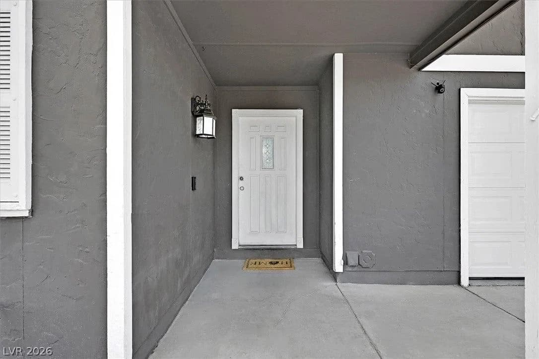 4301 El Esteban Way photo 2