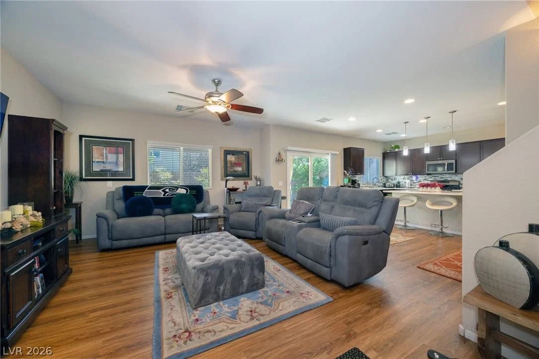 10821 Knickerbocker Avenue photo 4