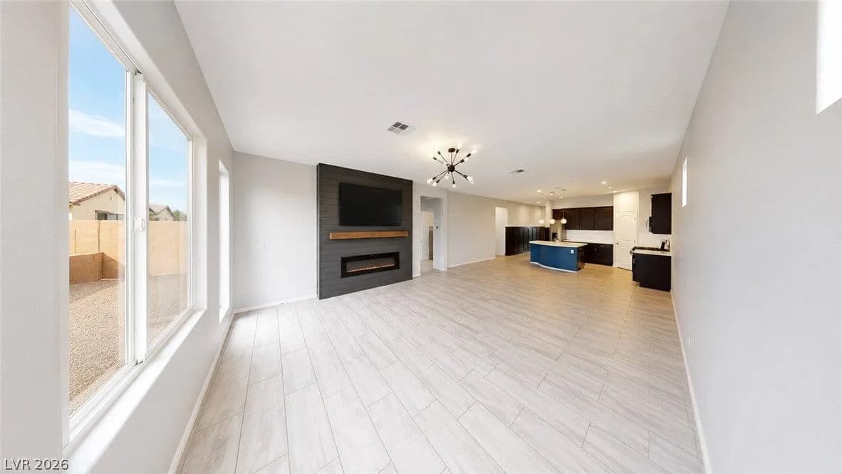 6940 Unicorn Street photo 3