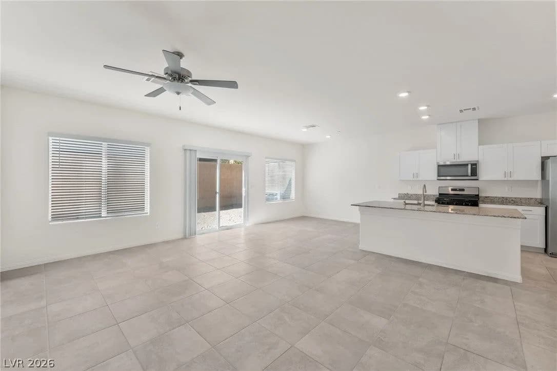 10963 Cheshire Woods Avenue photo 4