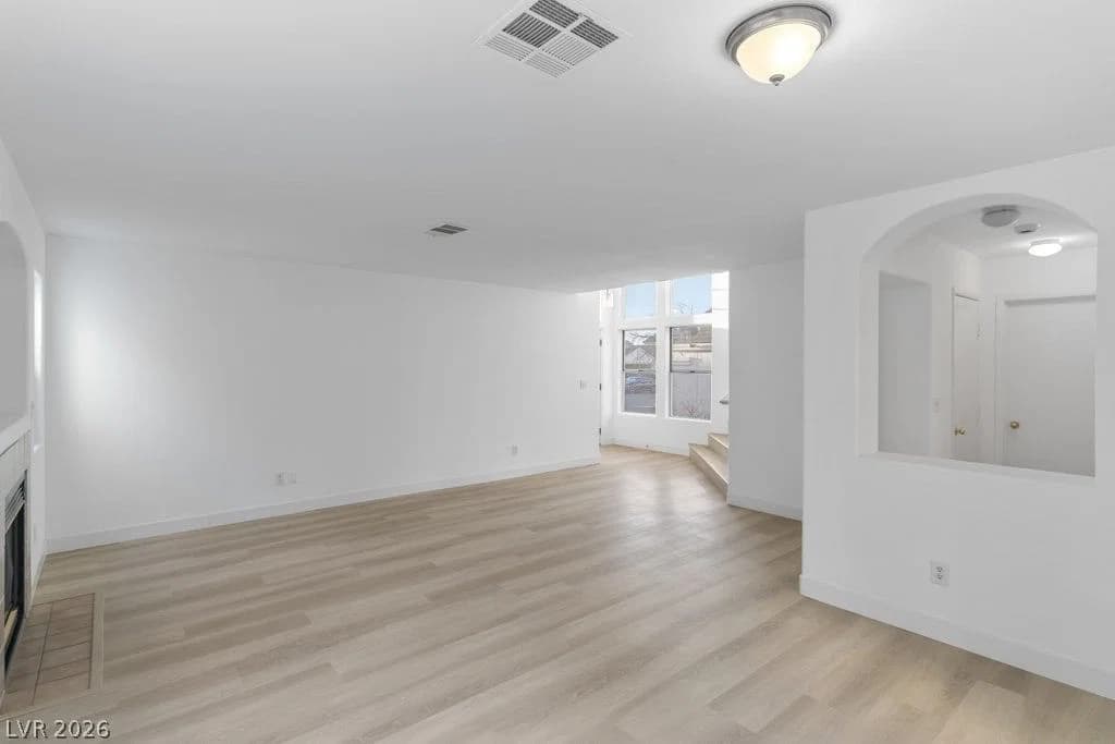 4321 Coyote Crest Court photo 5