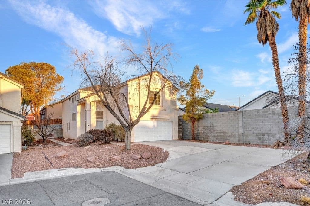 4321 Coyote Crest Court photo 2