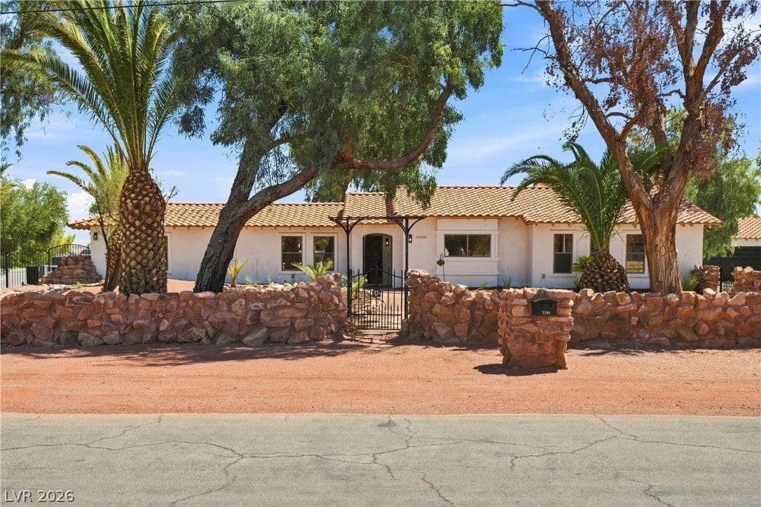 7744 Rancho Destino Road