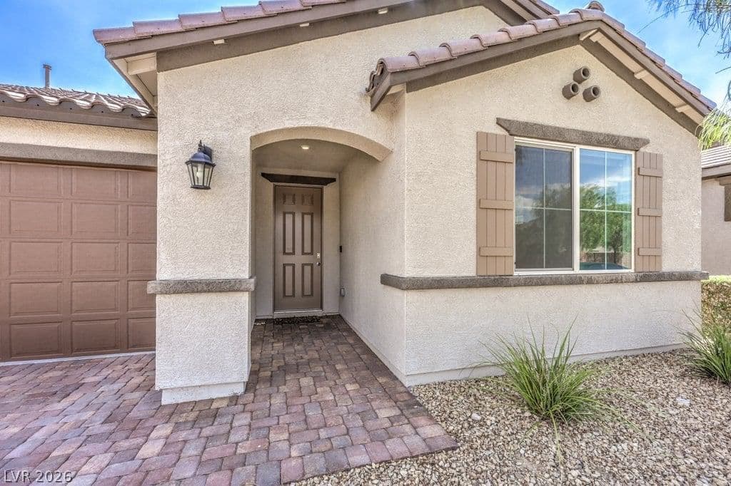 593 Timberfalls Lane photo 4