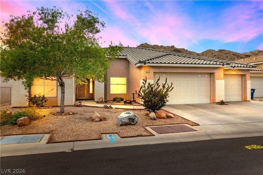 3589 Cottage Canyon Street