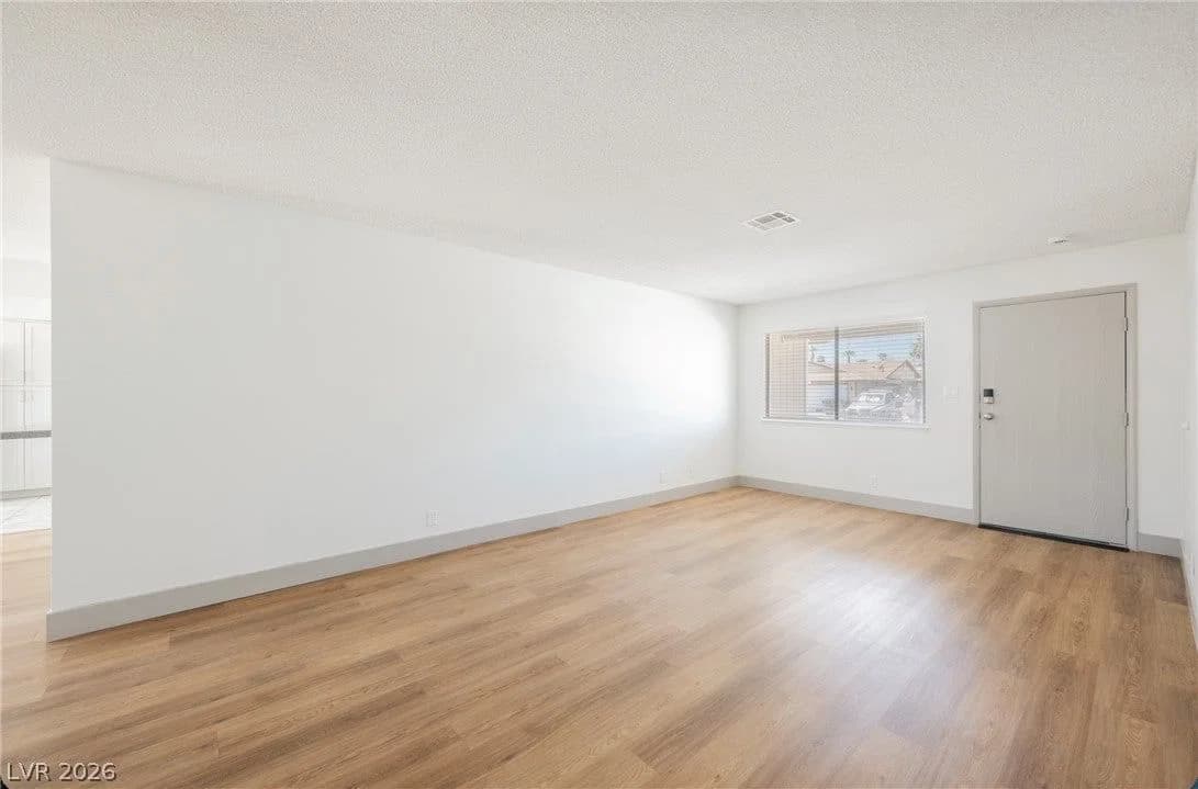 2705 Valparaiso Street photo 5