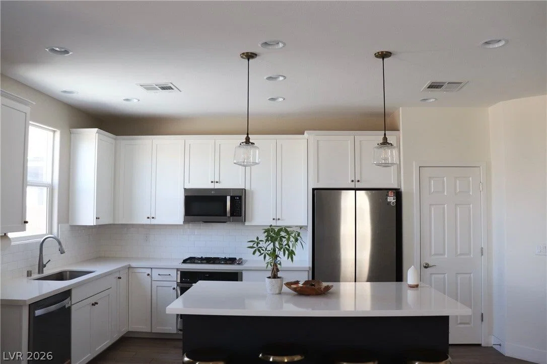 4026 Painted Lady Avenue photo 3