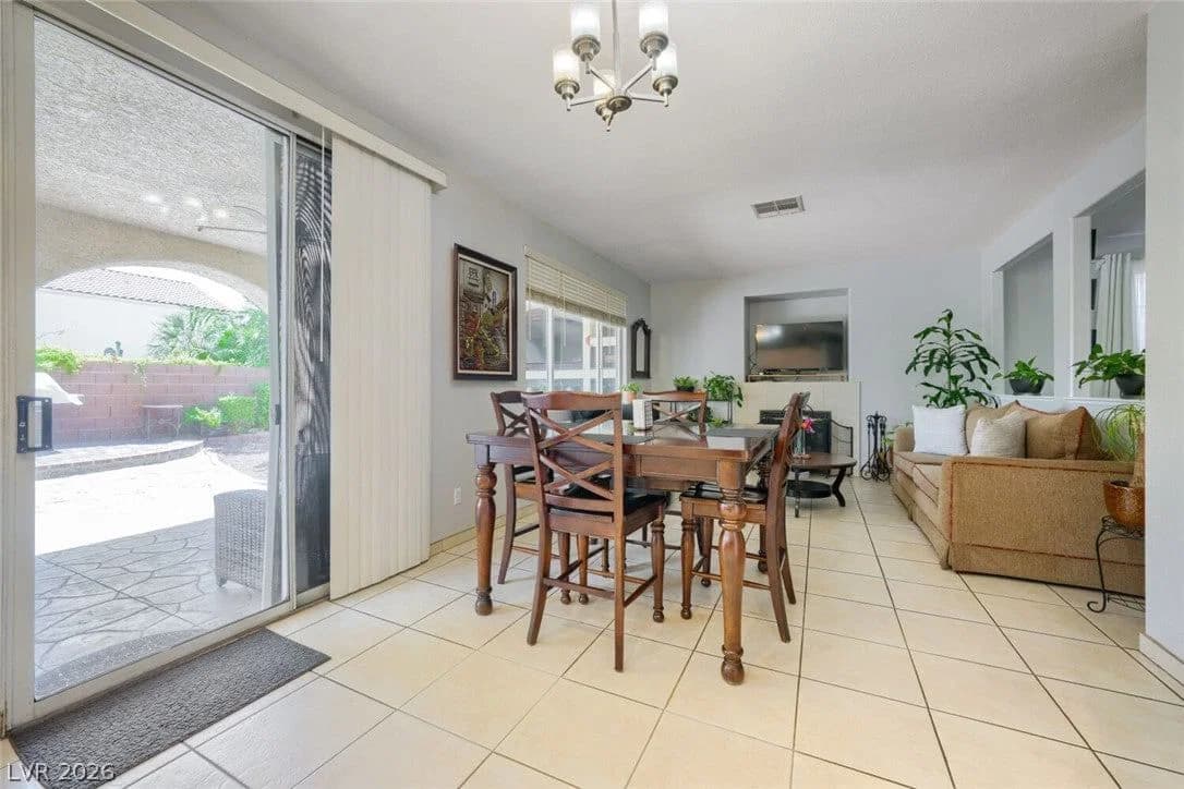 5524 Merriweather Drive photo 5