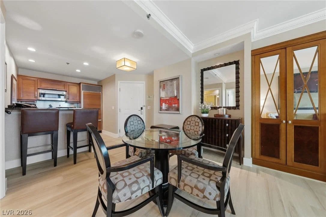 135 Harmon Avenue photo 4
