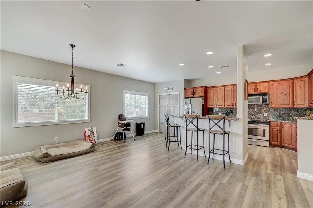 1461 Lake Valley Drive photo 5