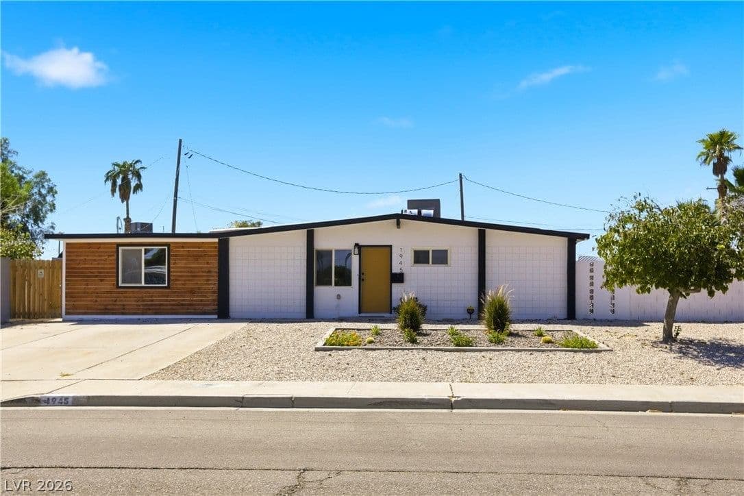 1945 Palma Vista Avenue