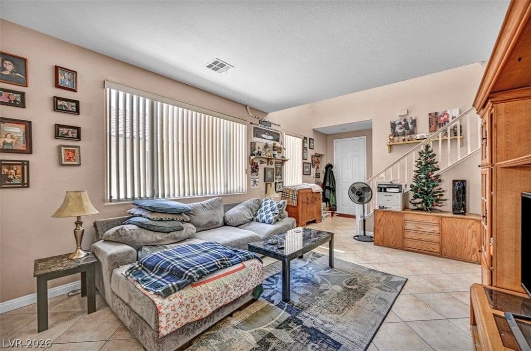 8438 Regal Hills Court photo 3