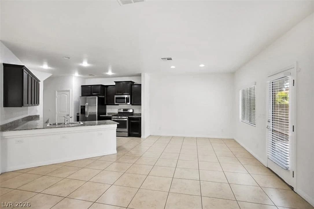 2845 Rough Green Street photo 5