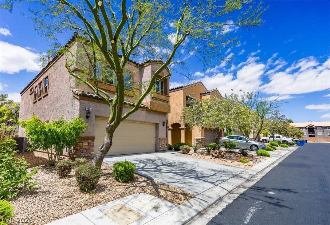 2845 Rough Green Street photo 2