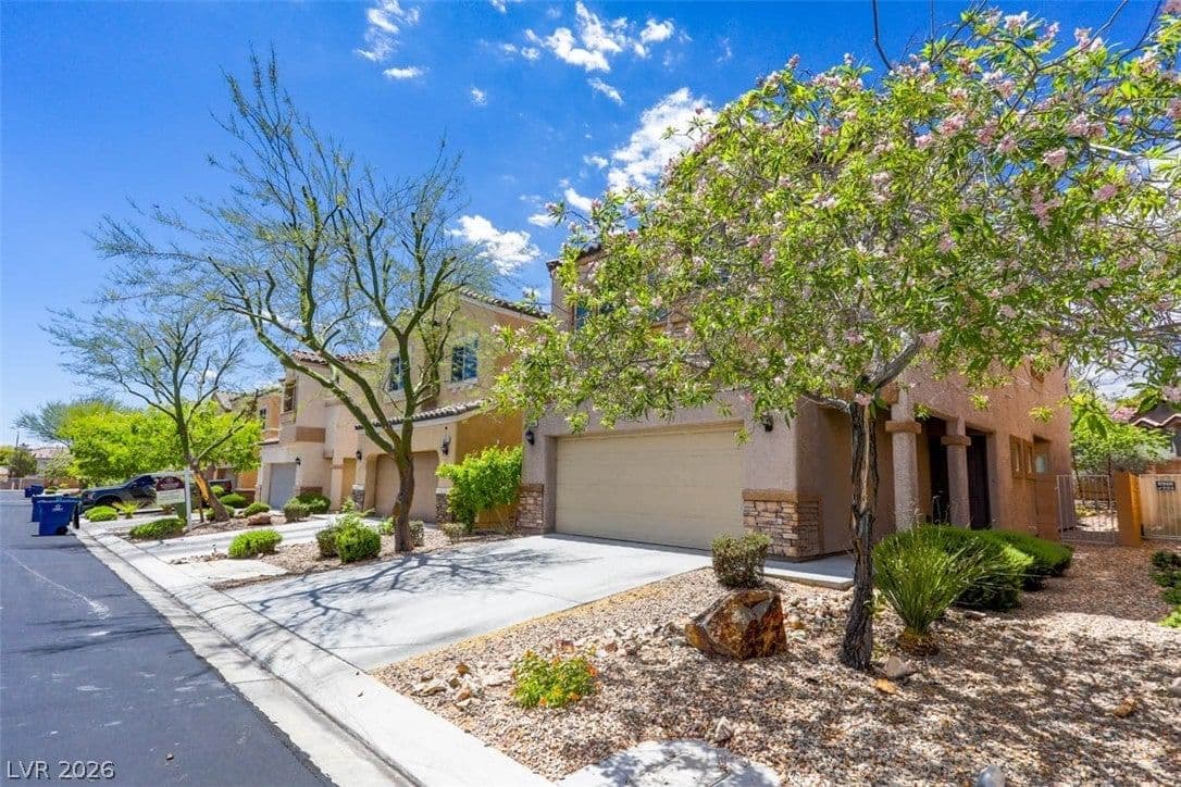 2845 Rough Green Street photo 3