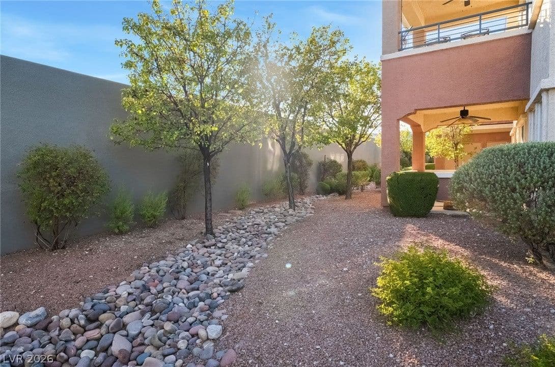 10809 Garden Mist Drive photo 4