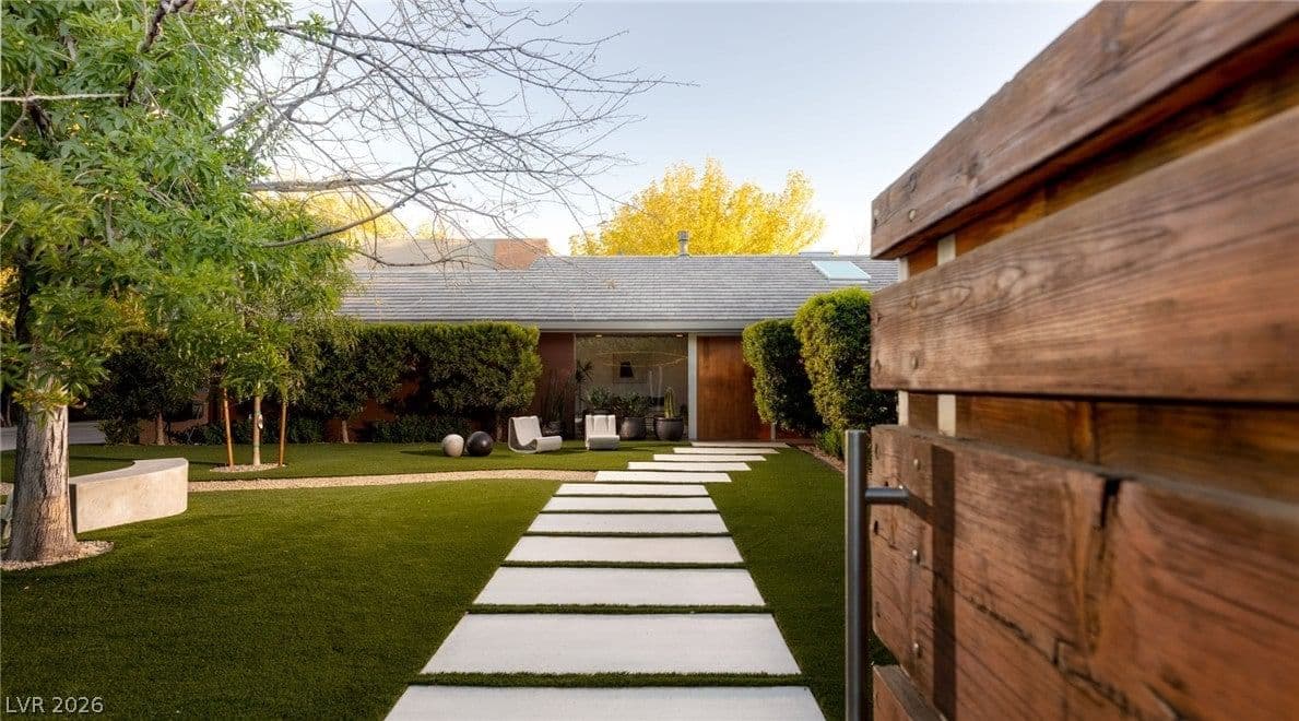 2609 Pinto Lane