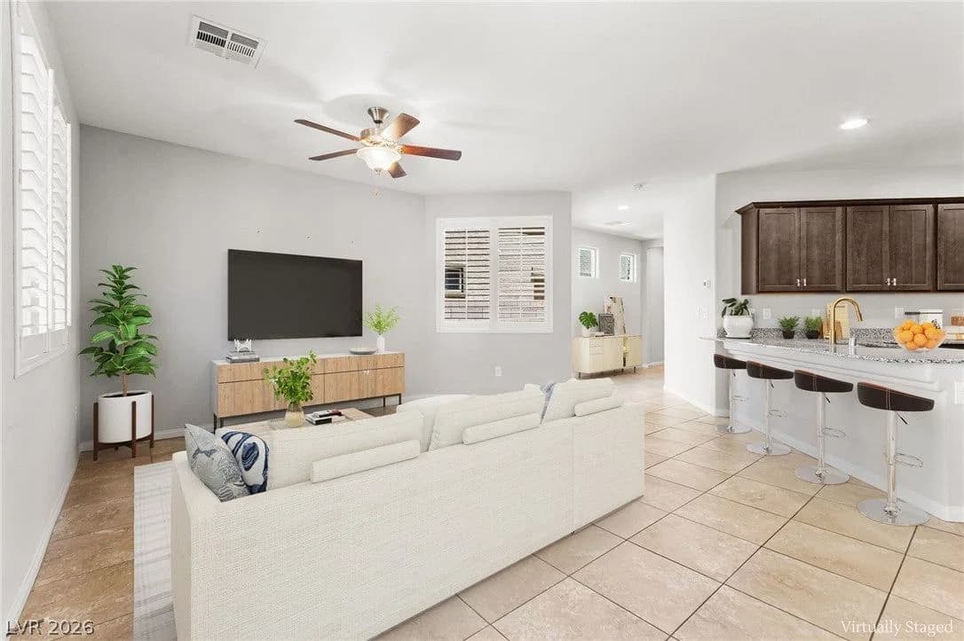 9225 Black Diamond Street photo 2
