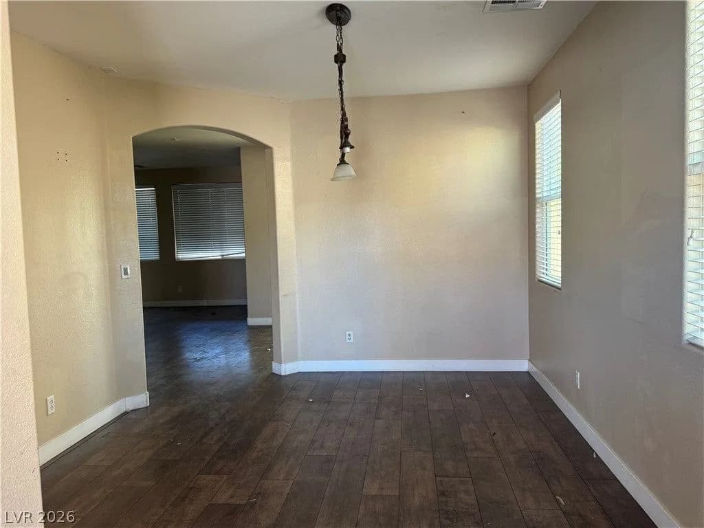 8141 Pink Desert Street photo 2