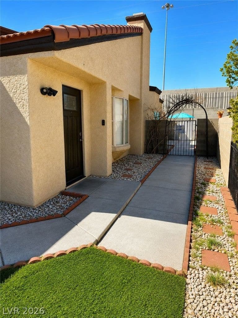 5440 Harmony Avenue photo 3