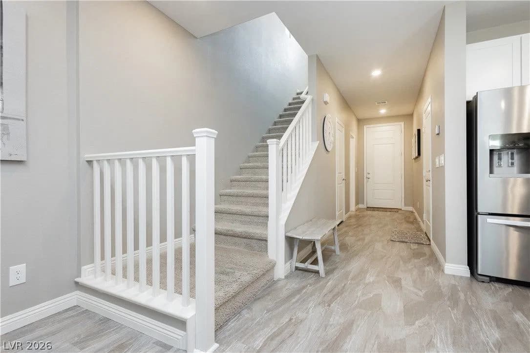 882 Cherry Glen Place photo 5