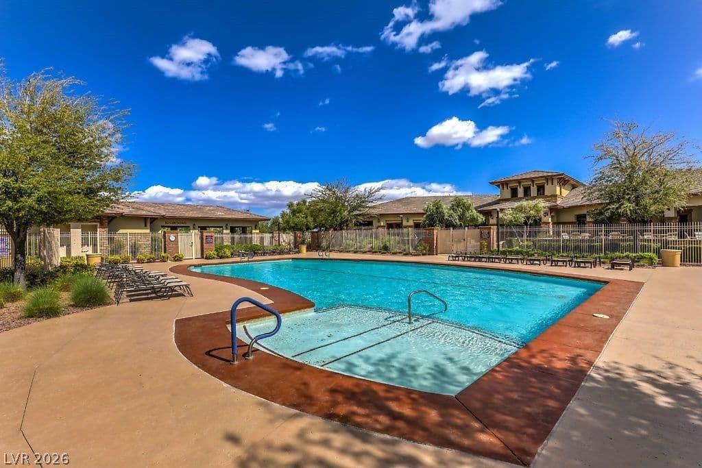 10653 MOUNT JEFFERSON Avenue photo 2